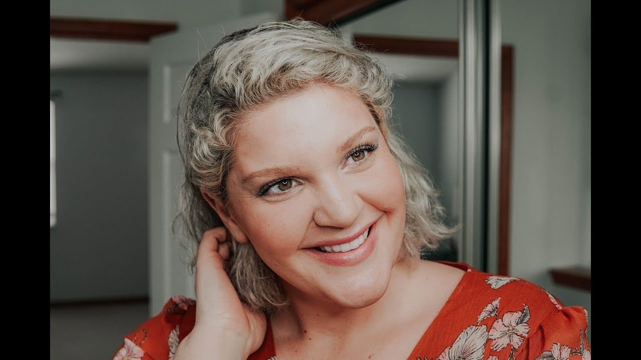 Dewy Summer Makeup Tutorial by Award-Winning MUA