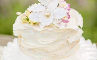 Frosted Frills: Wedding Cakes with Ruffles