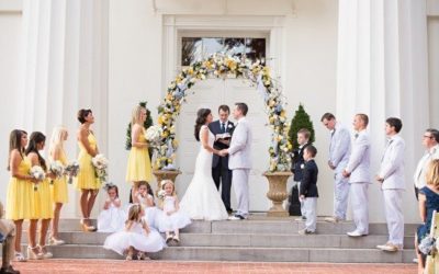 Wedding Vows: Traditional vs. Personalized