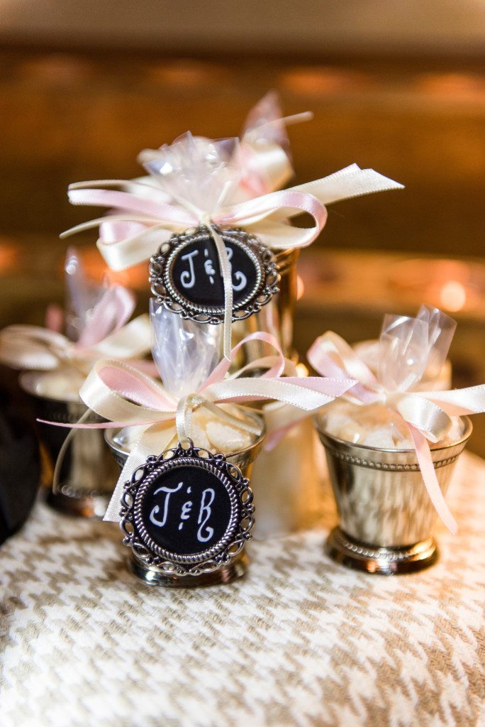 details, wedding, love, bride, wedding, wedding blog, wedding details, wedding favors, southern wedding, southern charm, southern food, southern bride, the south, bridal magazine