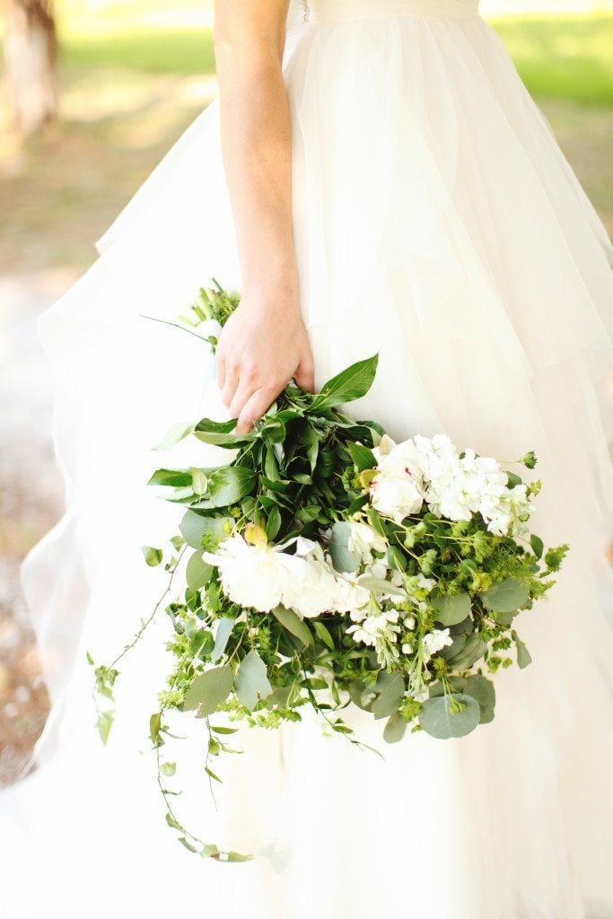 wedding bouquet, flowers, flower porn, spring 2015, southern wedding, southern bride, wedding blog, flower blog, picking your bouquet, flower arrangement, southern bride magazine 