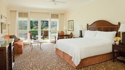 Four Seasons Villa Room