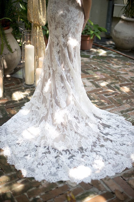 Wedding, Southern Bride, Bridal shoot, Bride, Groom, French Quarters, Louisiana, Southern Bride Magazine, Luxury, Quaint 