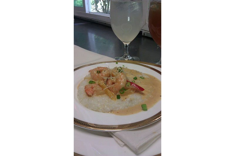 cast_iron_food_truckshrimp_and_grits Southern Bride
