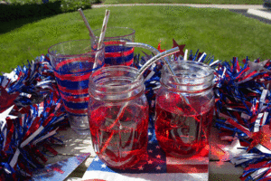 Straw Spectacular Fourth of July-drinks