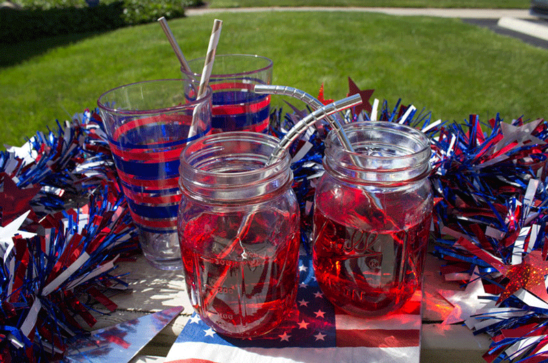 Straw Spectacular Fourth of July-drinks