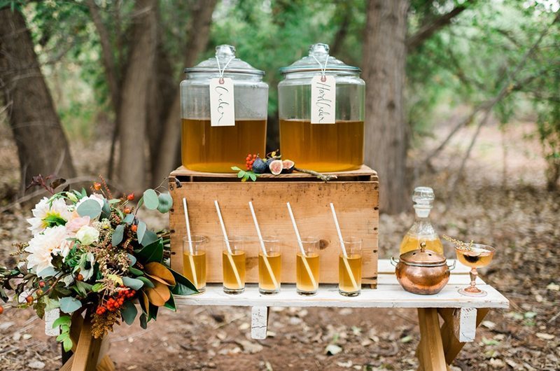 autumn_love_dinner-cider_table