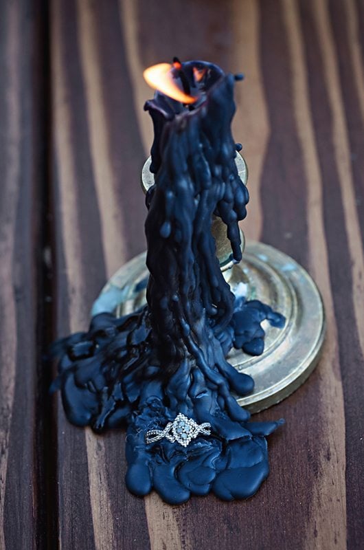 dark_romance-ring_candle