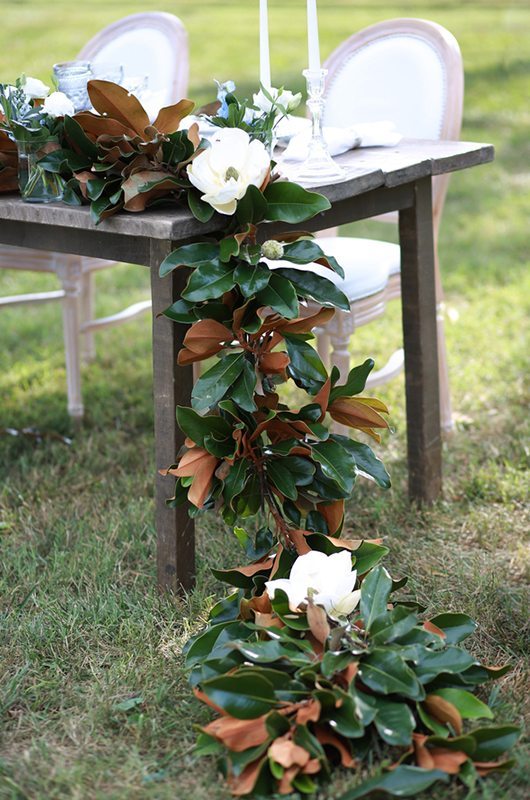 elegant_styled_after_wedding-table_garland