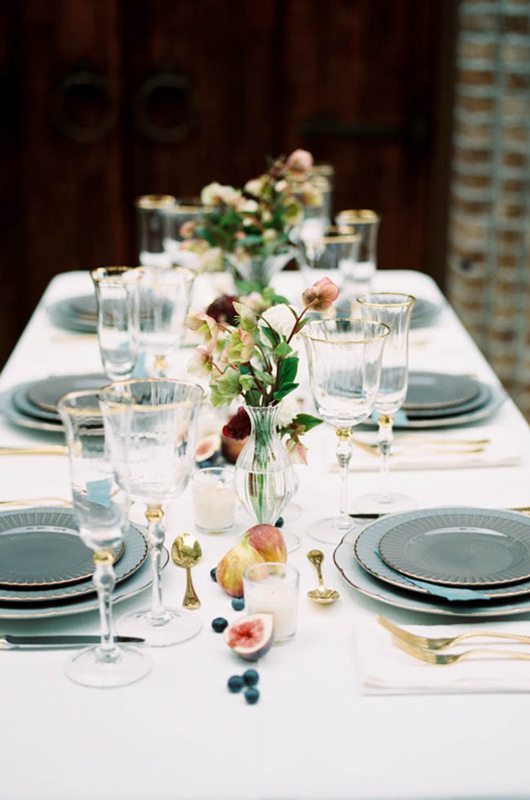 romantic_moody_fall_inspiration-table