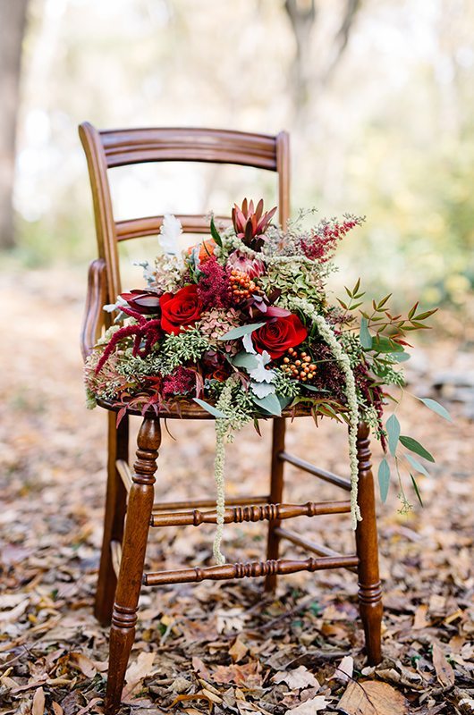 bohemian_fall_harvest-chair_flowers