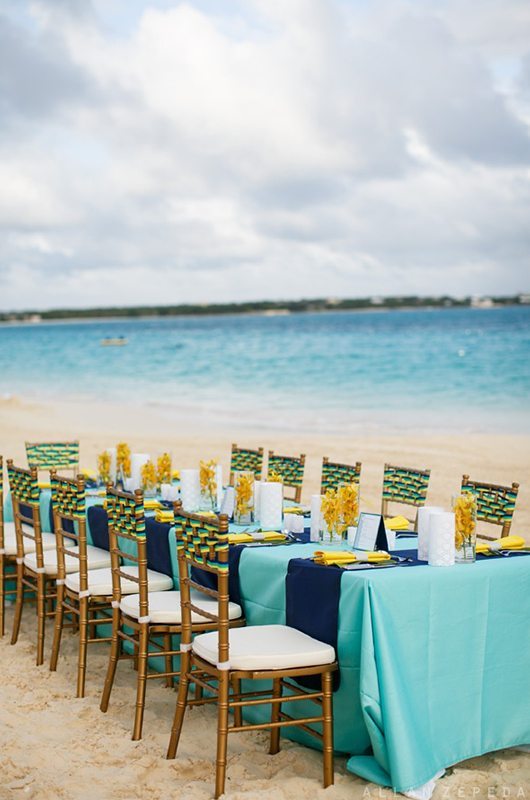 destination_wedding_tips-table_beach
