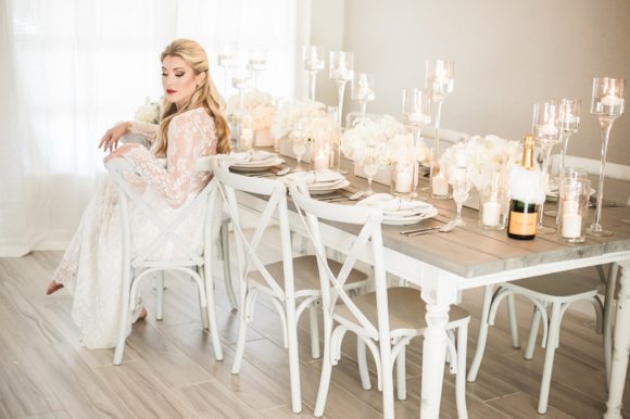 sophisticated_white_christmas-full_table sophisticated_white_christmas-full_table