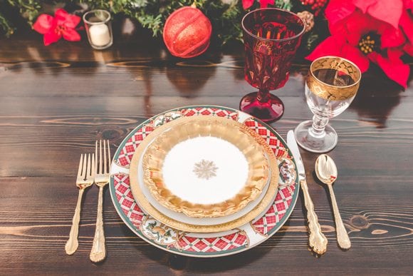 carolina_christmas-table_setting