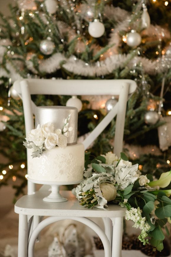 sophisticated_white_christmas-white_and_silver_wedding_cake sophisticated_white_christmas-white_and_silver_wedding_cake