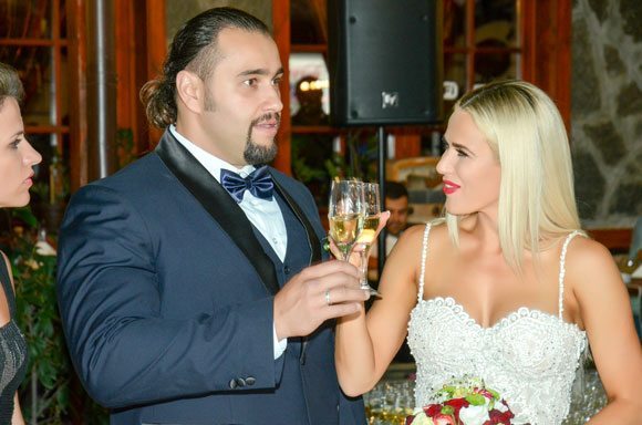 Lana_And_Rusev-Cheers