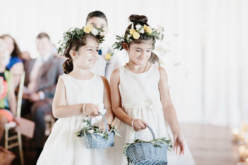 Kara_Joe_Modern_Wedding_Goals-Flower_Girls