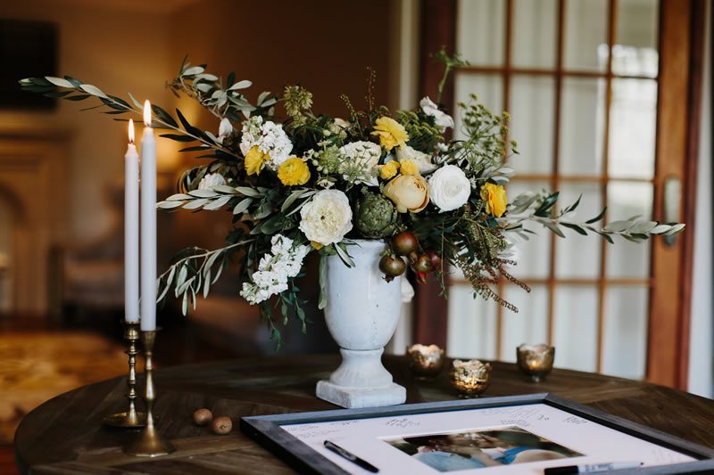 Kara_Joe_Modern_Wedding_Goals-Guest_Book