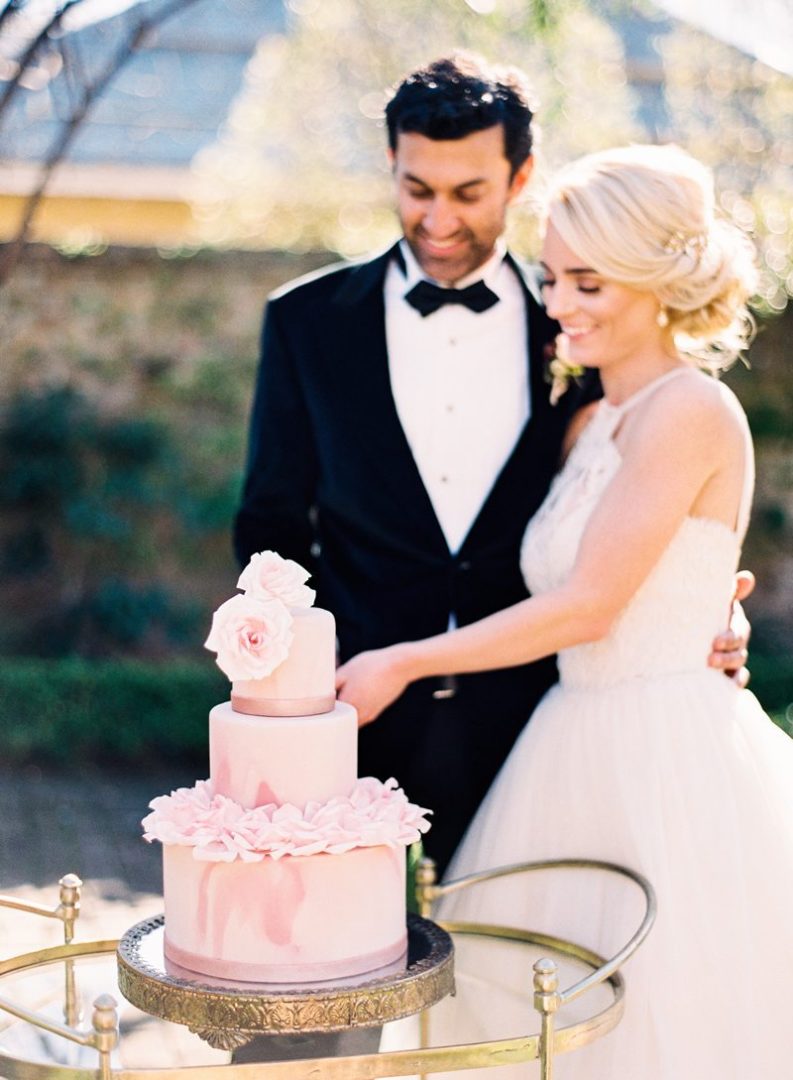 New_Orleans_Garden_Love_Affair-Cake_Cutting