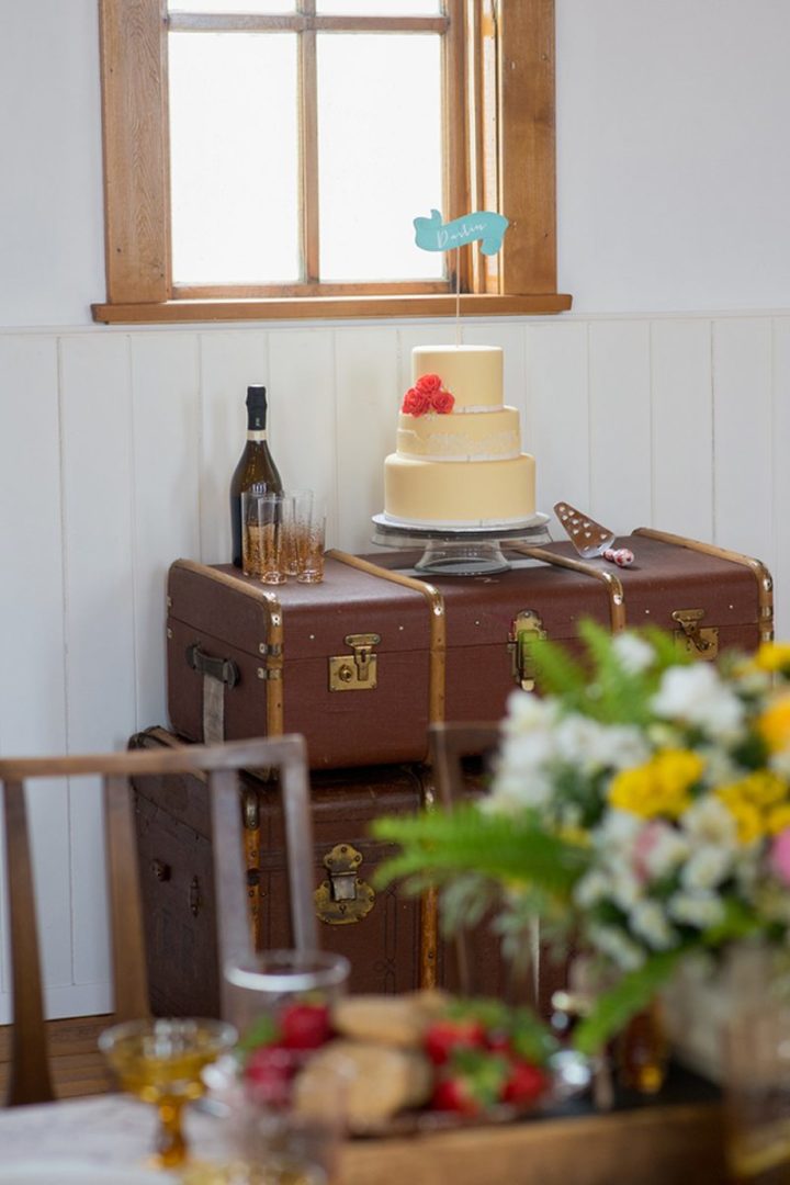 Southern_Belle_Meets_Calgary_Charm-Cake_Table