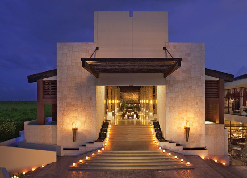 Cancun_Mexico_Dreams_Riviera_Resort_and_Spa-DRERC_Lobby_at_Night_2