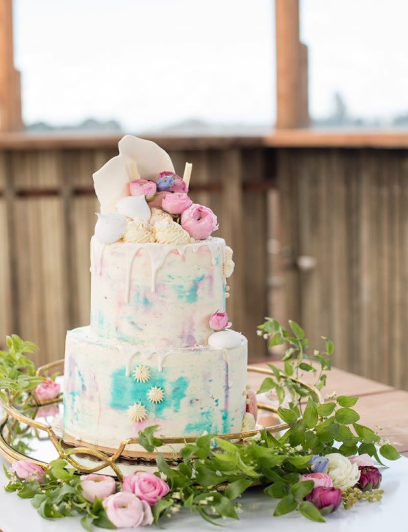 Pretty_Pastel_Inspiration_Shoot-Cake_Portrait