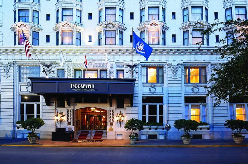 The_Roosevelt_Hotel-Entrance