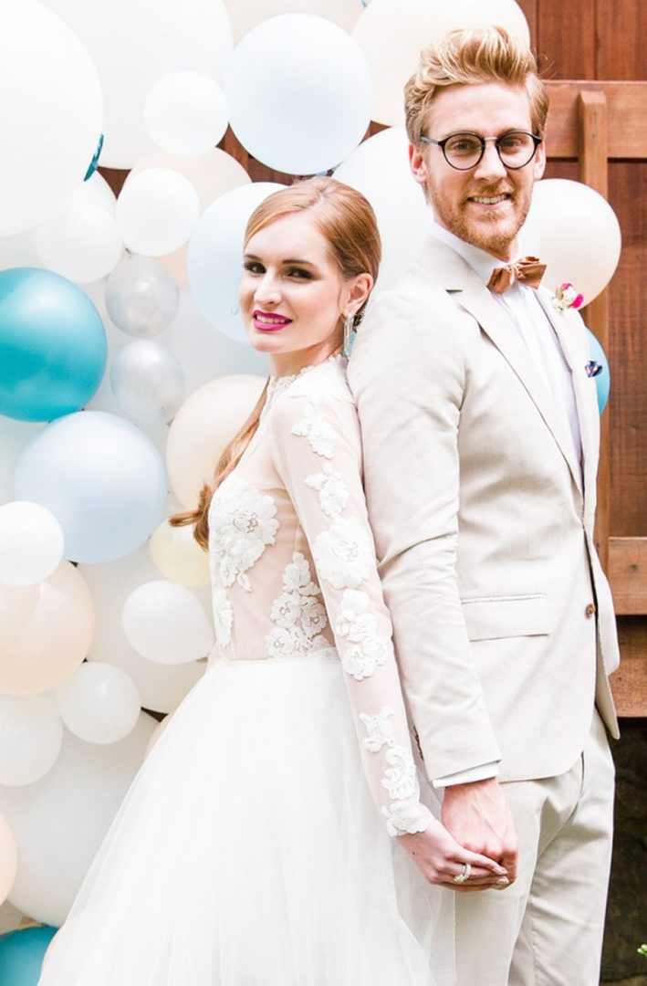 Unique_Southern-_Charm_Inspiration-Bride_And_Groom_Balloons