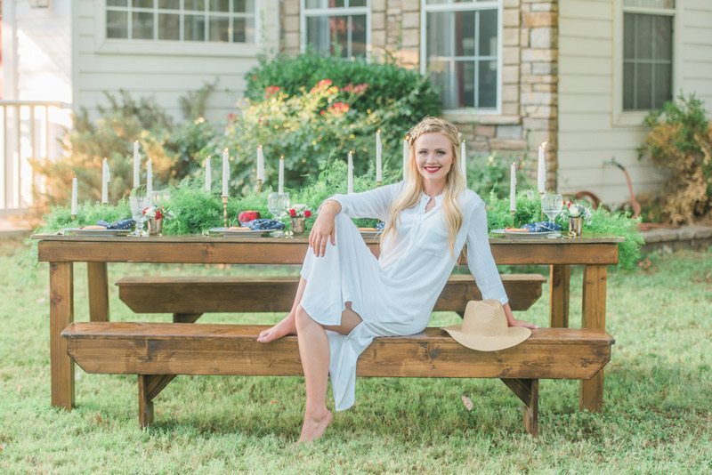 All_American_Styled_Fourth_of_July-sitting_on_farm_table