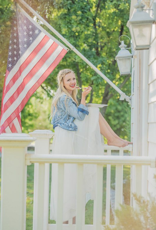 All_American_Styled_Fourth_of_July-white_porch