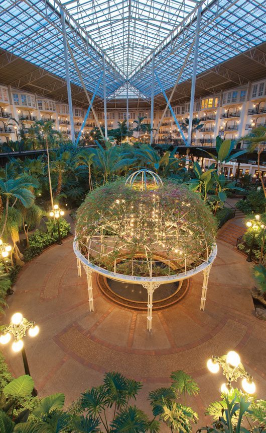 Nashville_Tennessee_The_Opryland_Hotel-gazebo