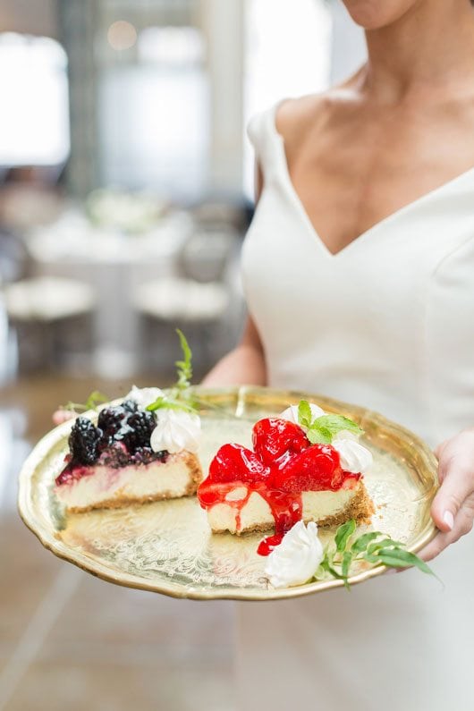New-York-Style-Wedding-Inspiration-dessert
