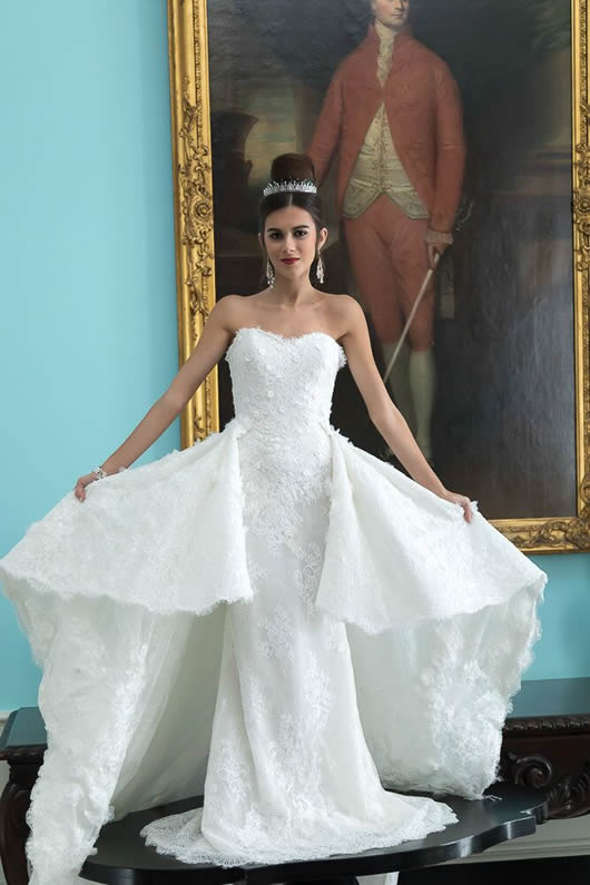 Stop_And_Look_At_This_Dress-Front_View_Of_Wedding_Gown