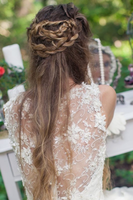 15_Wedding_Hairstyles-Half_Up_Woven_Braid