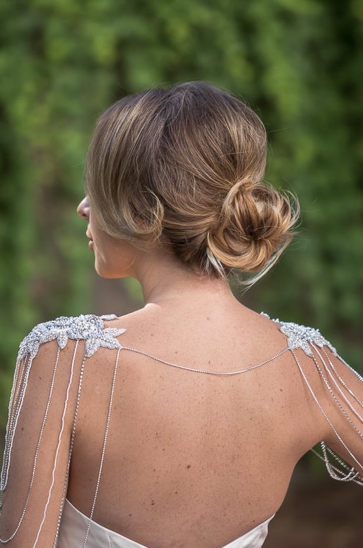 15_Wedding_Hairstyles-Low_Bun