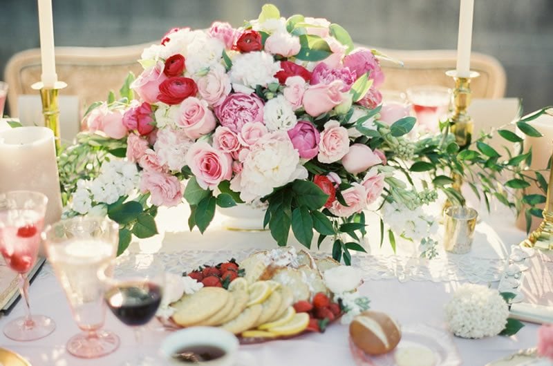 Daydreaming_of_a_southern_wedding_in_Spring-flowers
