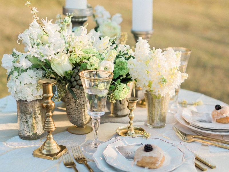 Elegant_Southern_Wedding-gold_accent_pieces