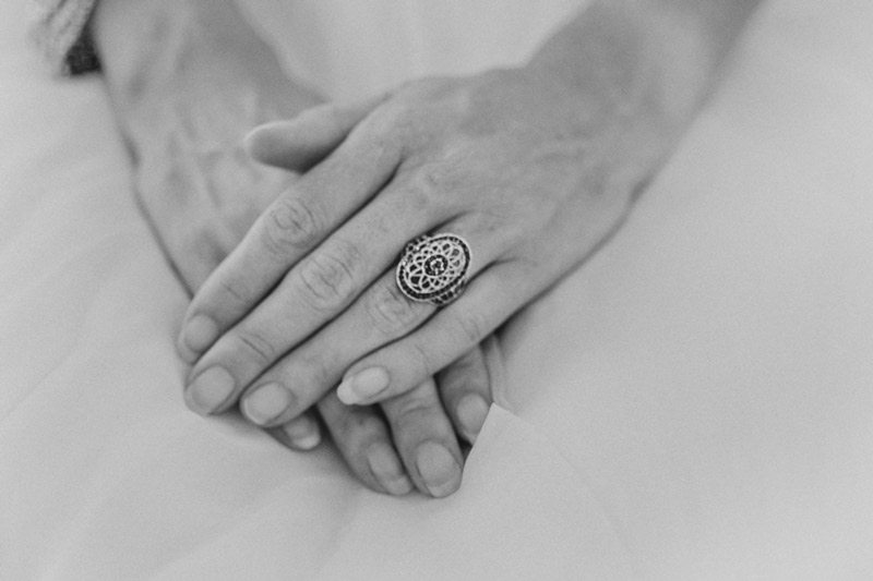 Garden_Bridal_Portraits-ring_on_hand