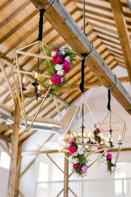 Mixed_Metal_Wedding_Inspiration-hanging_lights