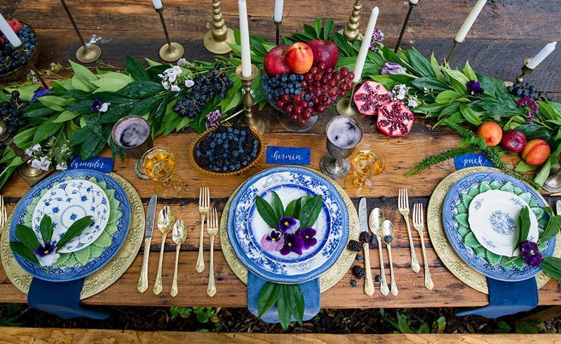 Outdoor_Summer_Wedding_Inspiration-table_setting