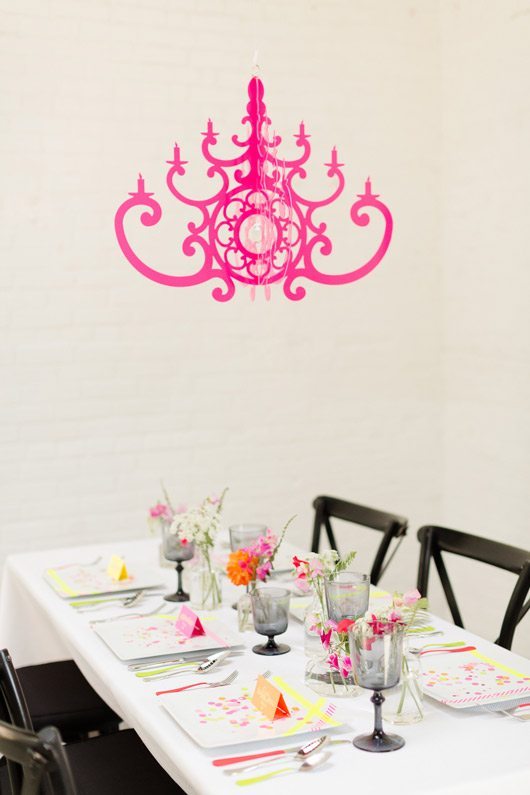 Portable_Elegance_for_any_Venue-pink_chandelier