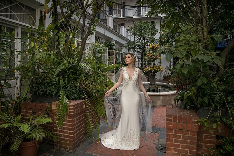 Anne_Barge-wide_shot_bride_looking_up