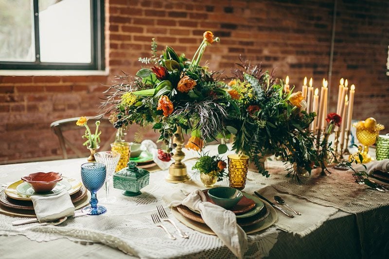 Industrial_Warehouse_Shoot-set_table_with_candles