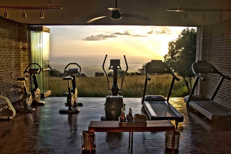 Julianne_Houghs_African_Safari_Honeymoon-Fitness_Room