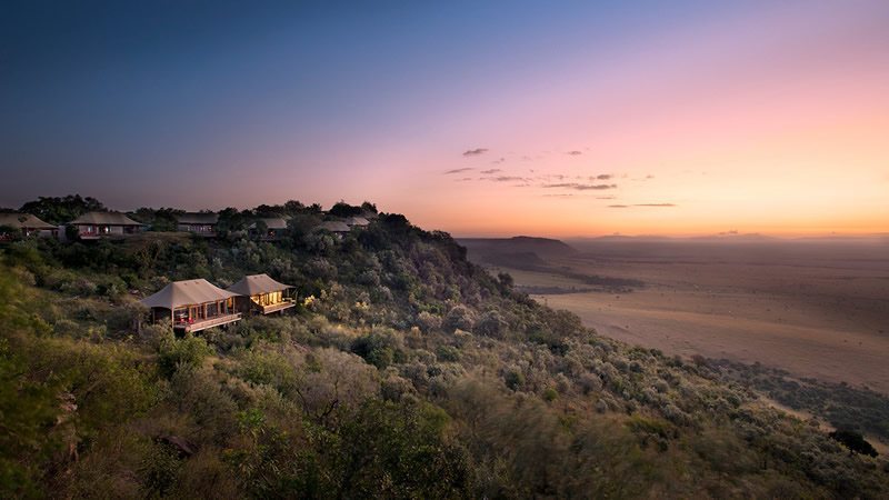 Julianne_Houghs_African_Safari_Honeymoon-North_Camp_at_sunset