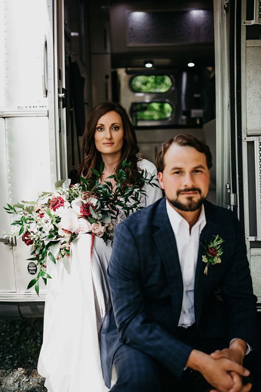 Maroon_Inspiration-bride_and_groom_sitting