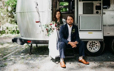 Maroon Blooms Fall Wedding Inspiration