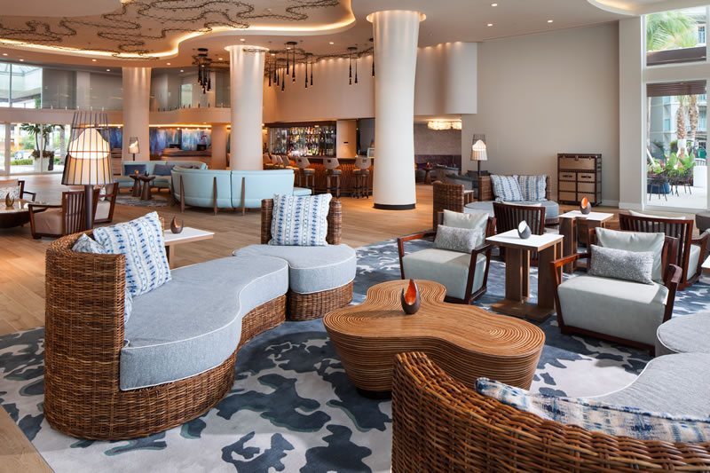 The_Westin_Cayman_Islands-Bar_Lounge_Sofas