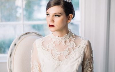 Vintage Winter Bride Fashion