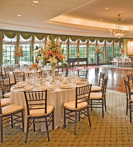 Williamsburgh-ballroom_with_tables